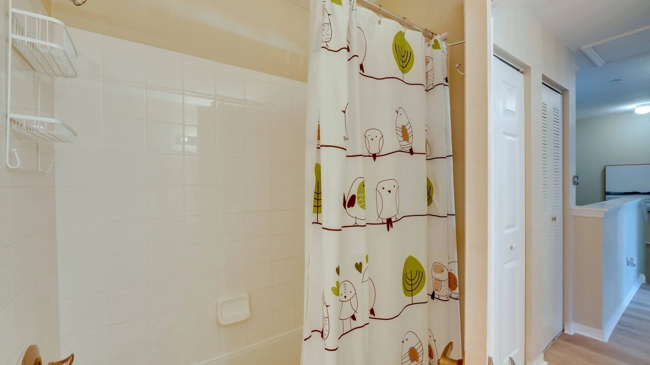 Photo of Bathroom in Venetian Bay Villages