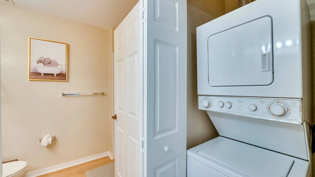 Photo of Bathroom in Venetian Bay Villages