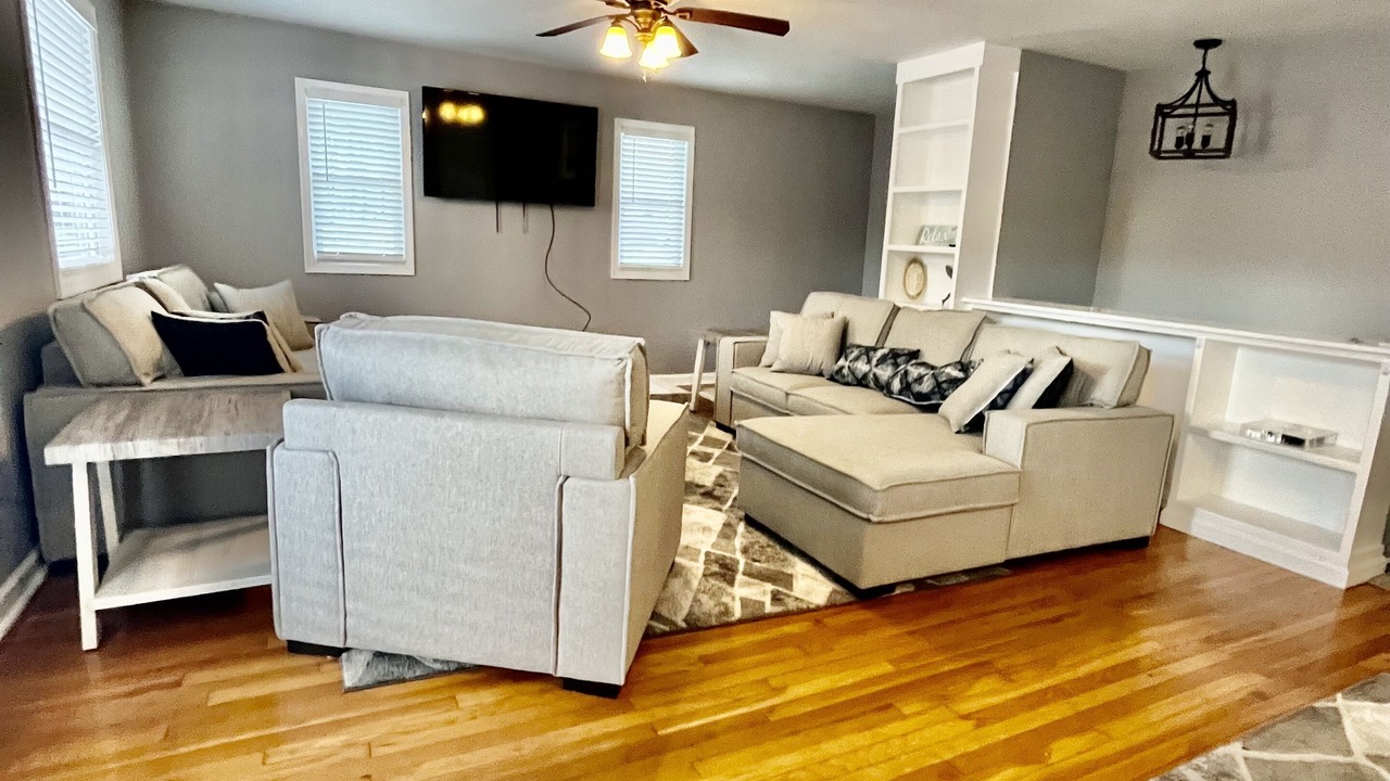 Photo of Livingroom in Assateague Pointe