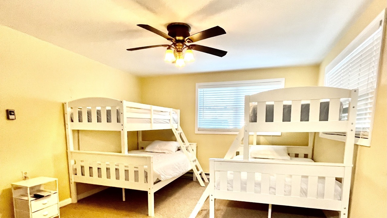 Photo of Bedroom in Assateague Pointe