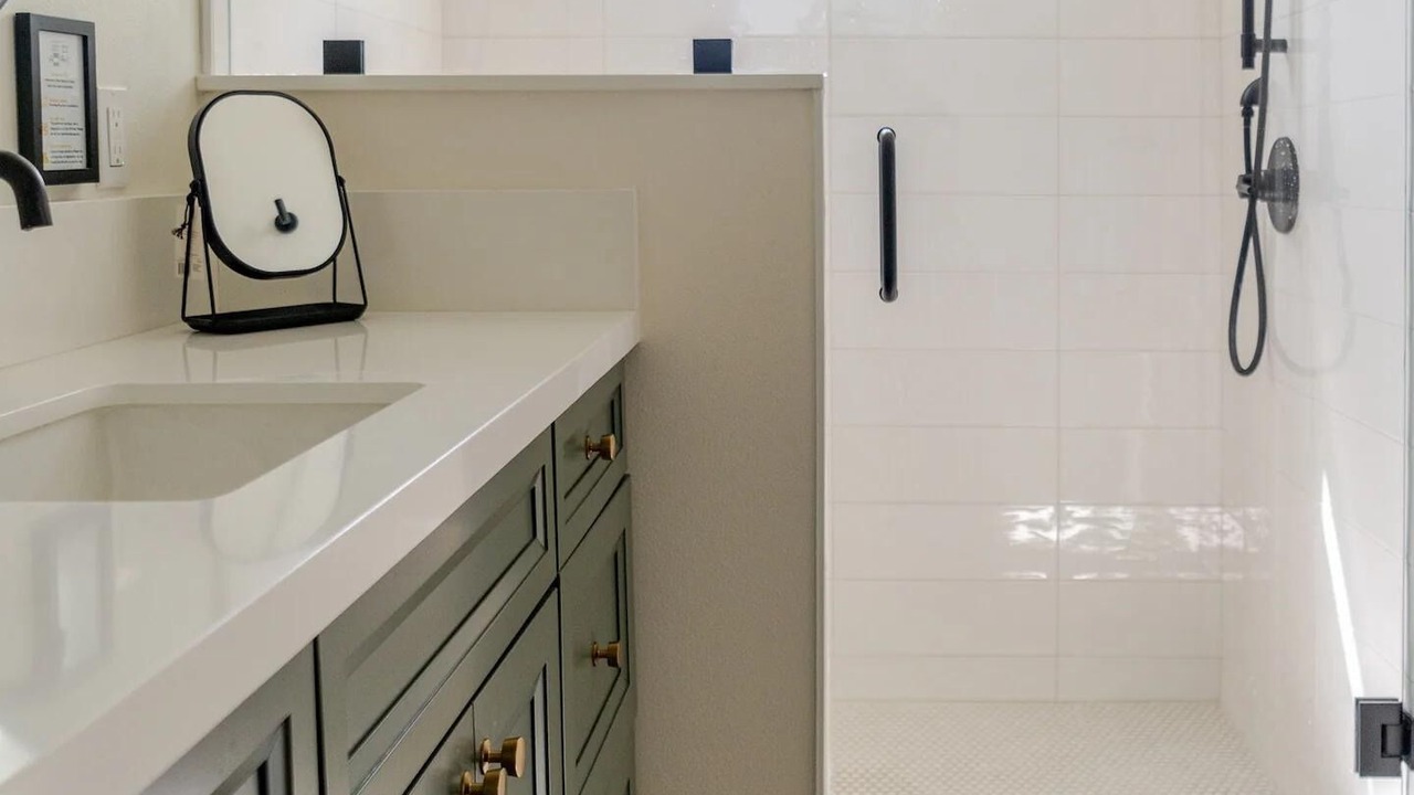 Photo of Bathroom in Ventura