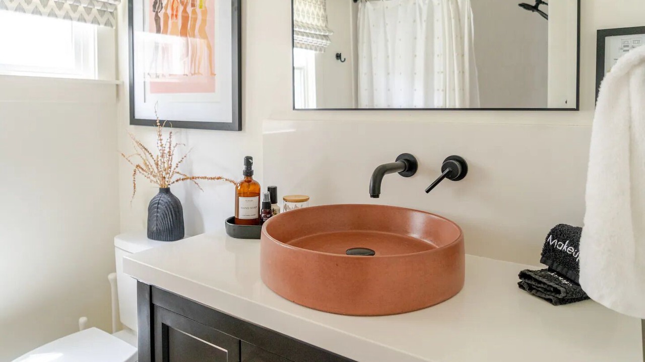 Photo of Bathroom in Ventura