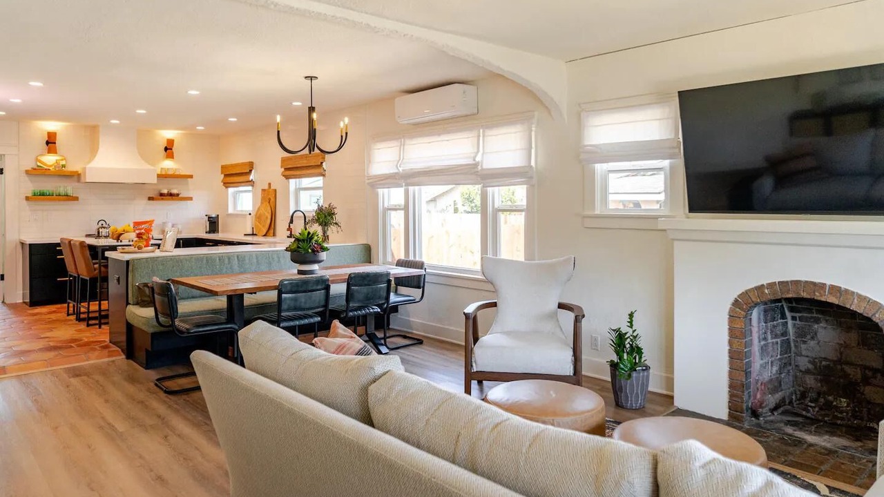 Photo of Livingroom in Ventura