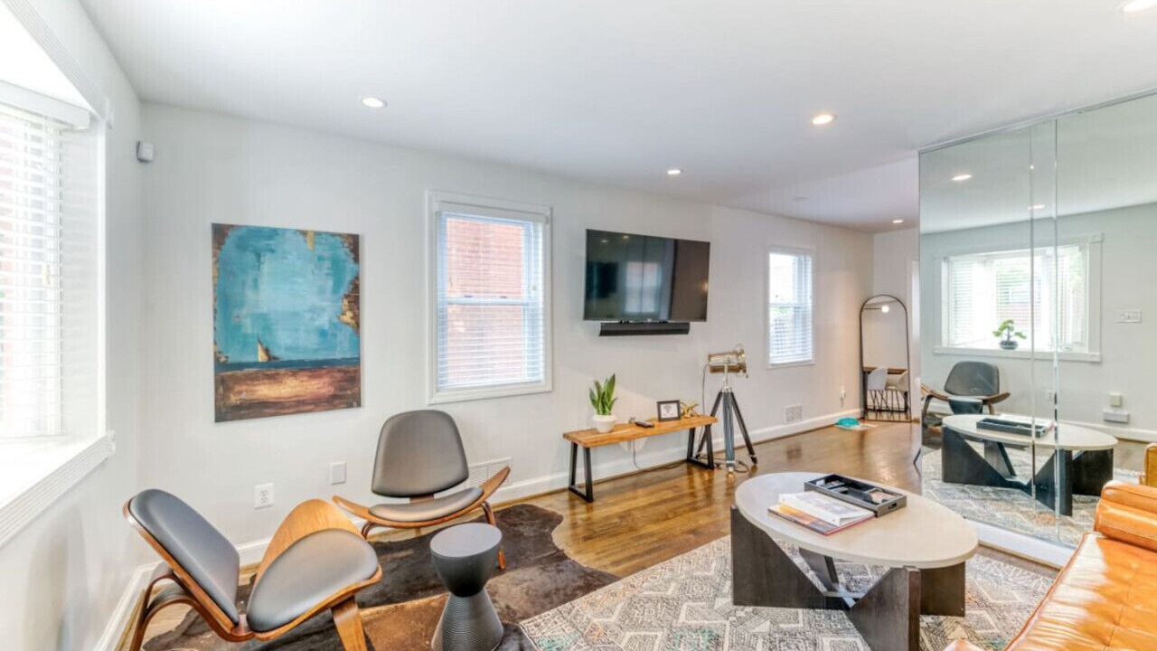 Photo of Livingroom in Southeast