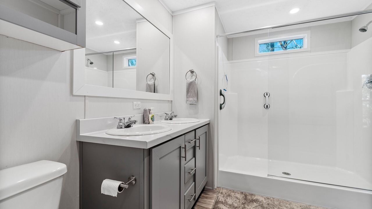 Photo of Bathroom in Varnamtown