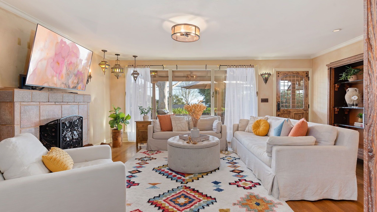 Photo of Bedroom in Alta Mesa