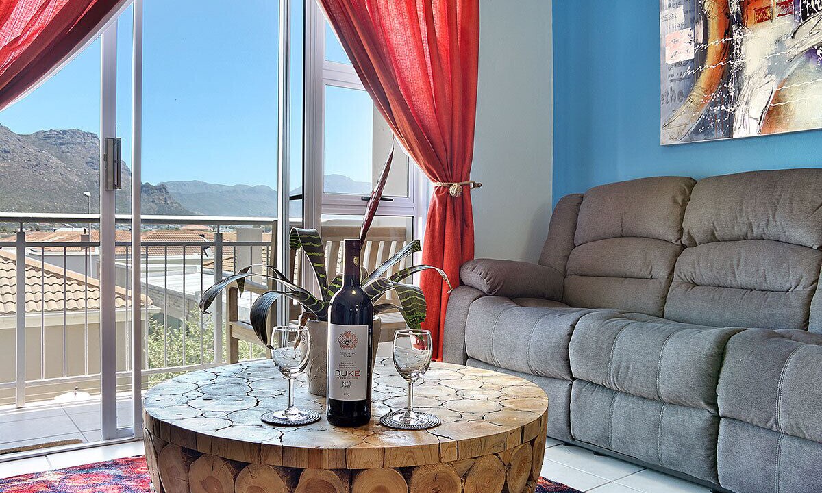 Photo of Livingroom in Muizenberg