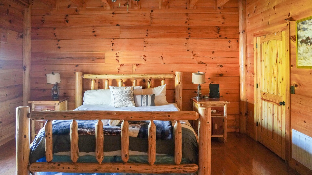 Photo of Bedroom in Dobson