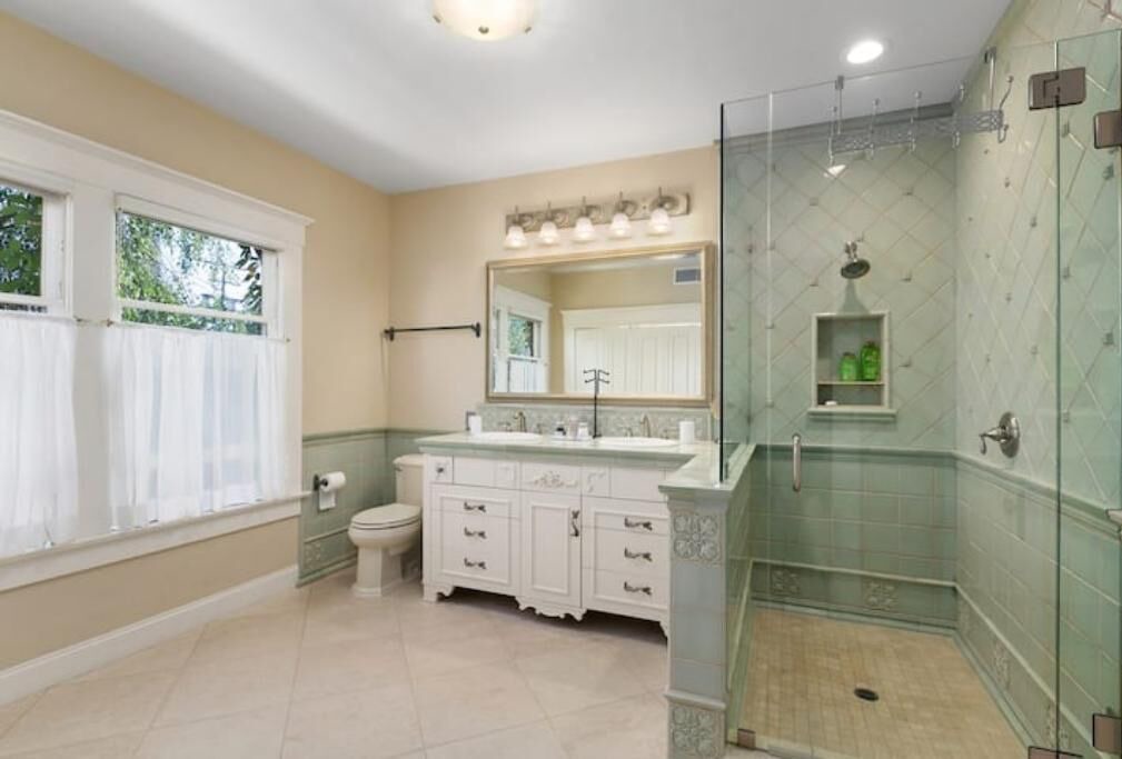 Photo of Bathroom in Hillcrest