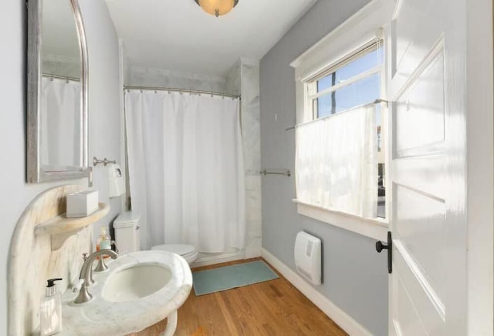 Photo of Bathroom in Hillcrest