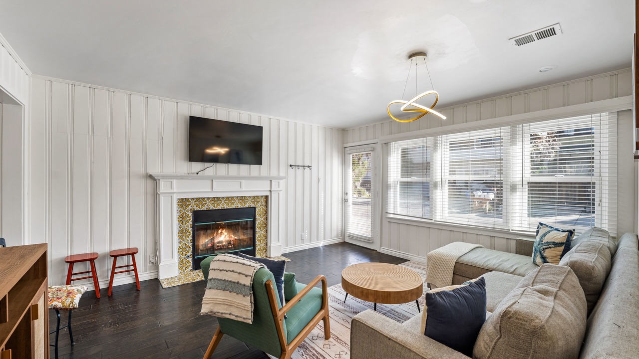 Photo of Livingroom in Silver Strand