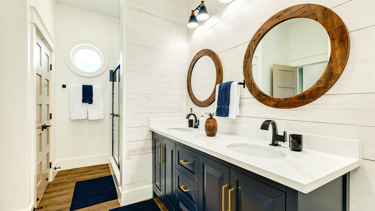 Photo of Bathroom in Galveston