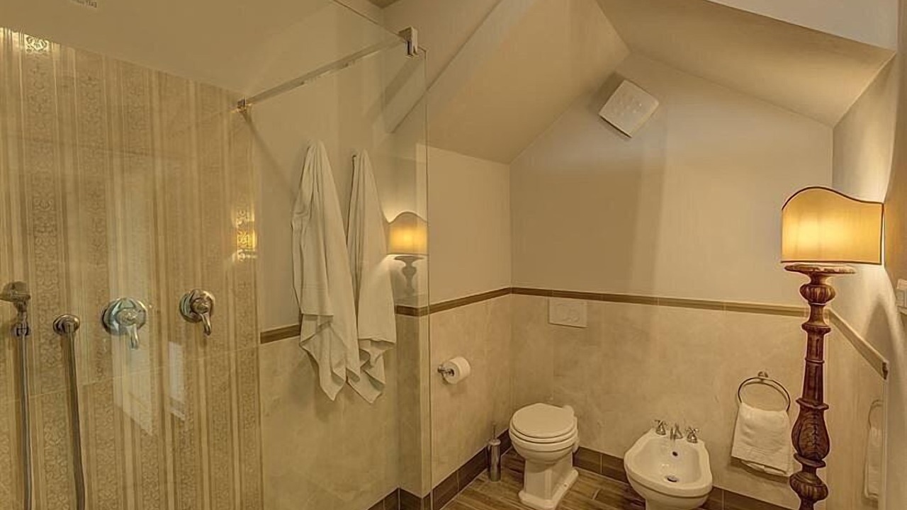 Photo of Bathroom in Iano