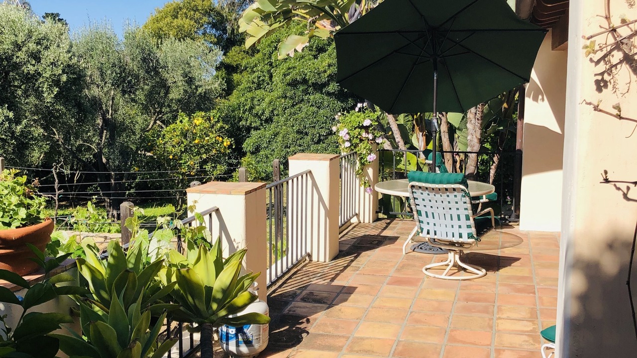 Photo of Patio Balcony in Upper Riviera
