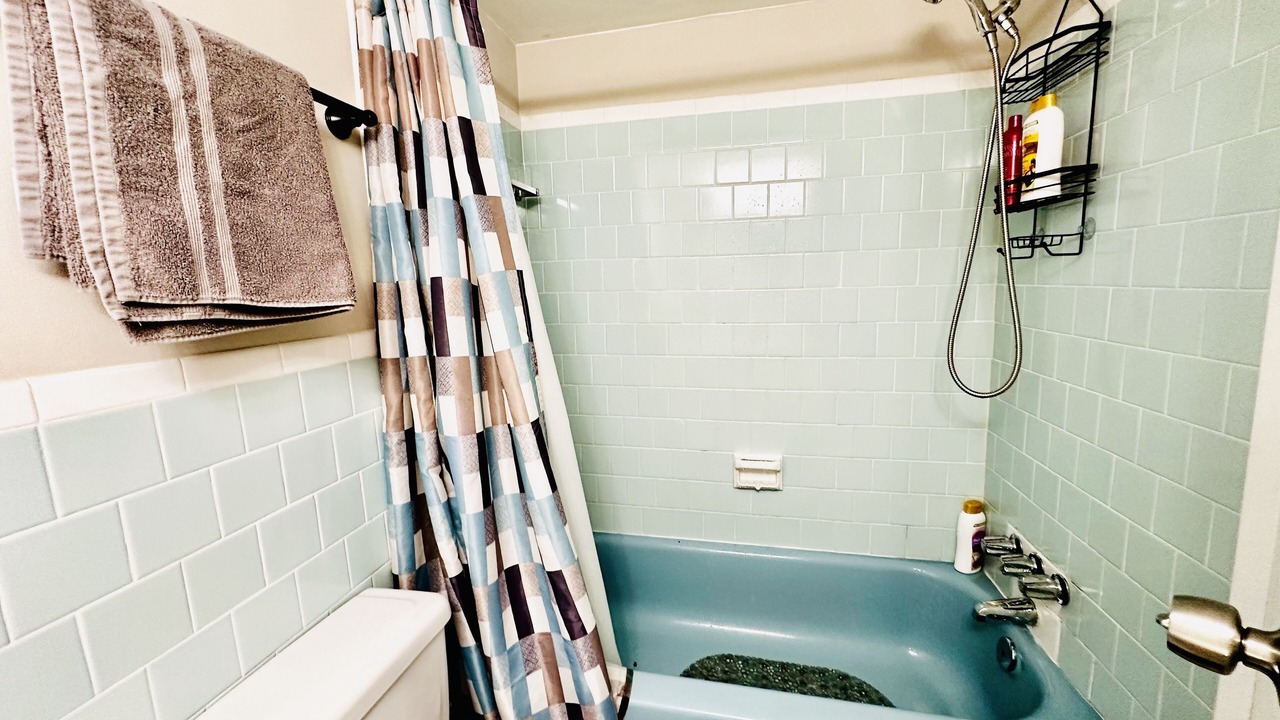 Photo of Bathroom in Aspen Hill