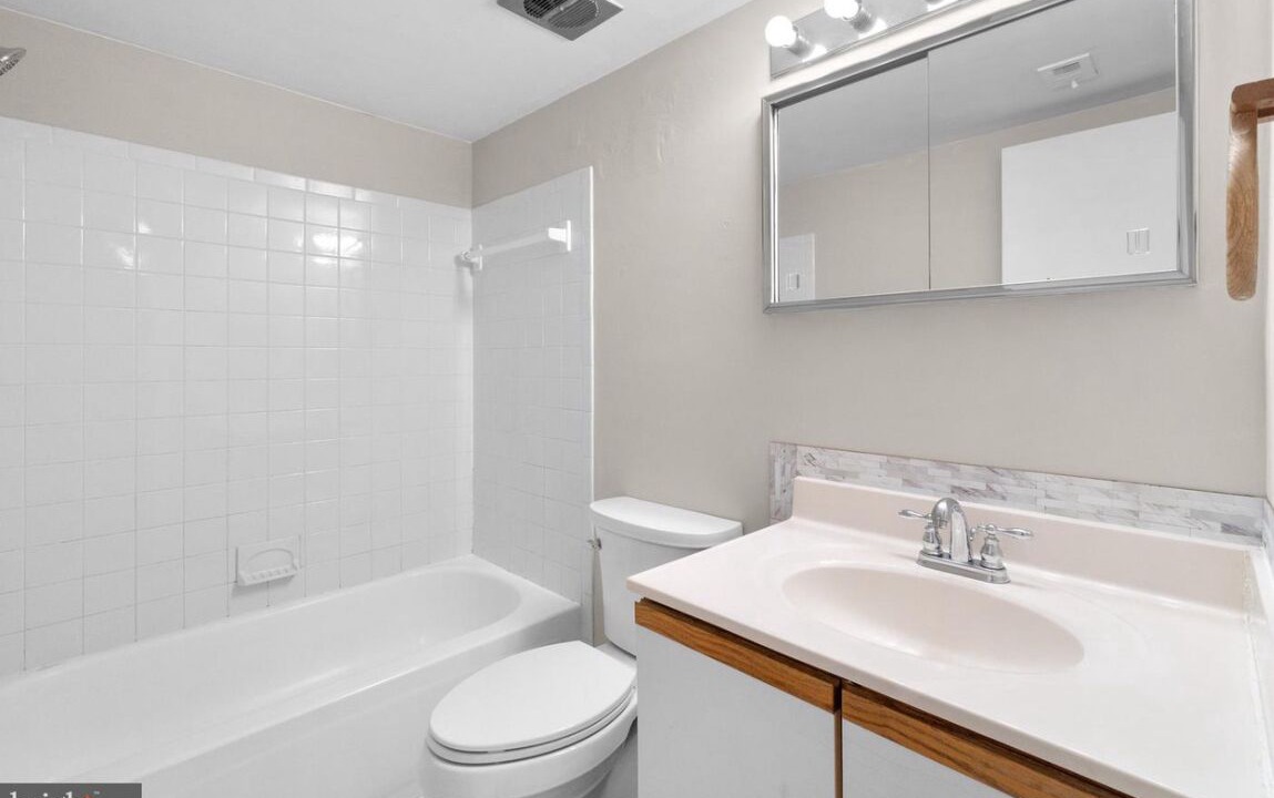 Photo of Bathroom in Aspen Hill