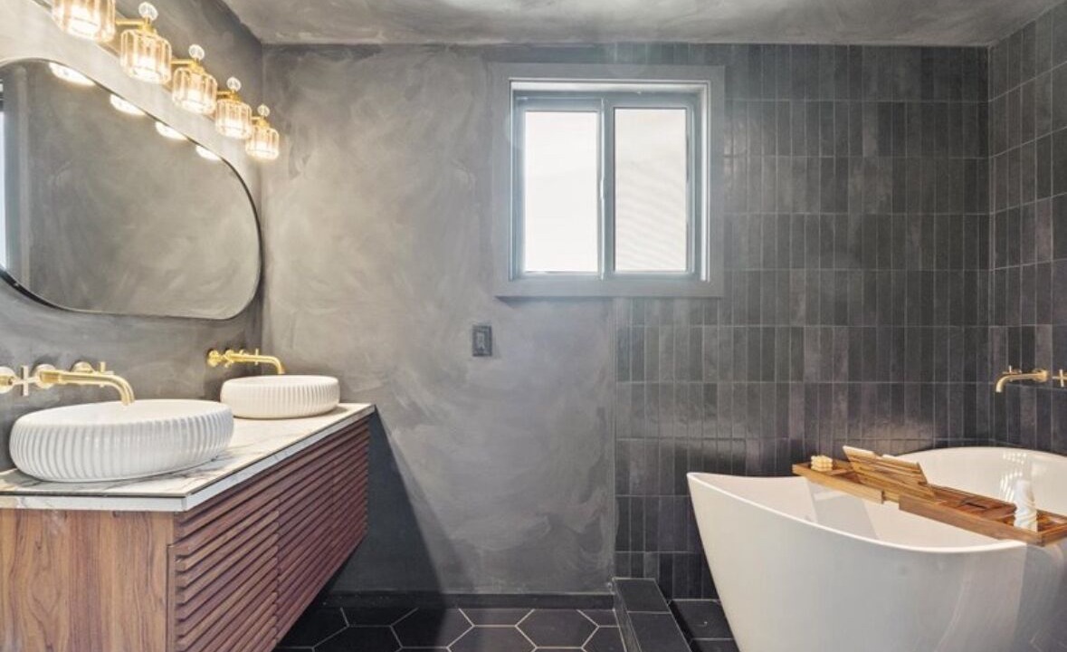 Photo of Bathroom in Thousand Oaks