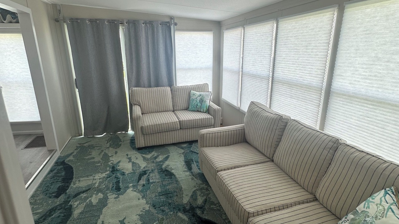 Photo of Livingroom in Assateague Pointe