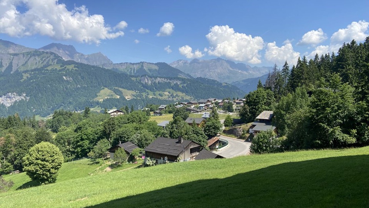 Photo of Others in Cohennoz