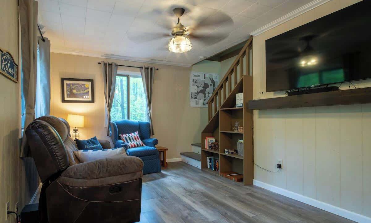 Photo of Livingroom in Elmira