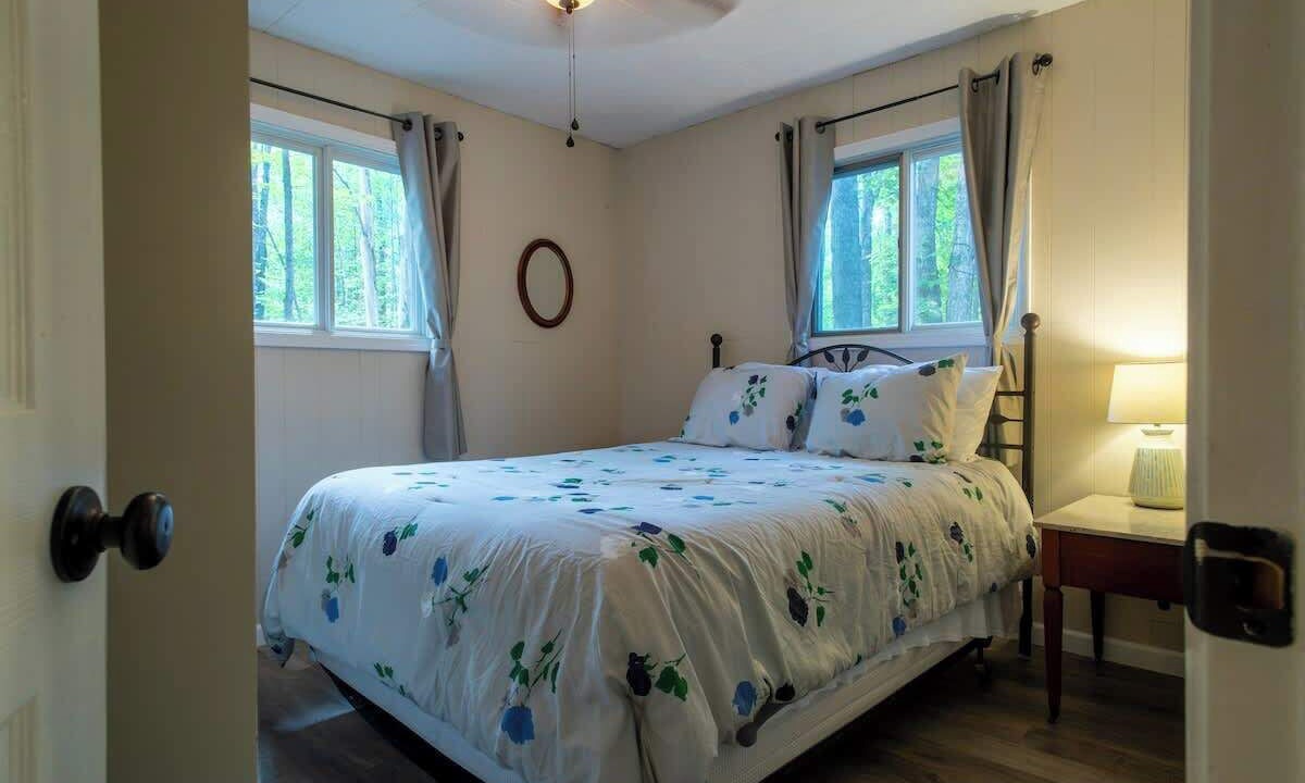 Photo of Bedroom in Elmira