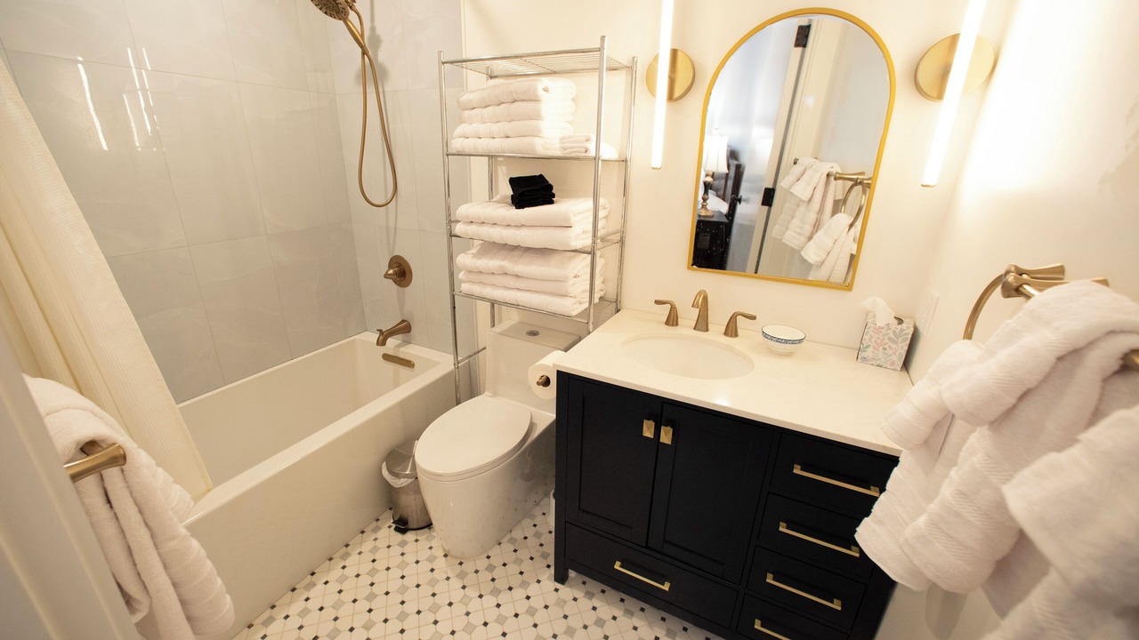 Photo of Bathroom in Agoura Hills
