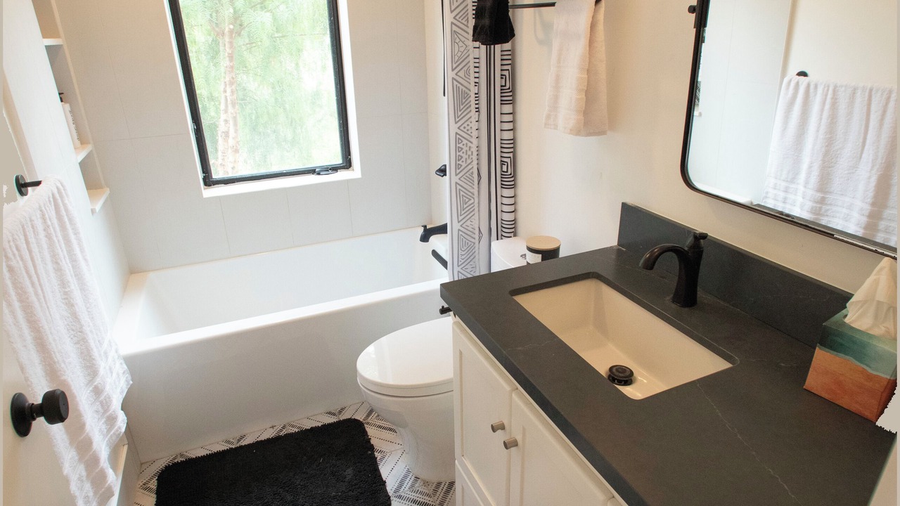 Photo of Bathroom in Agoura Hills