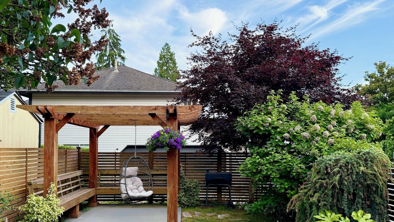 Photo of Outdoor in West Vancouver