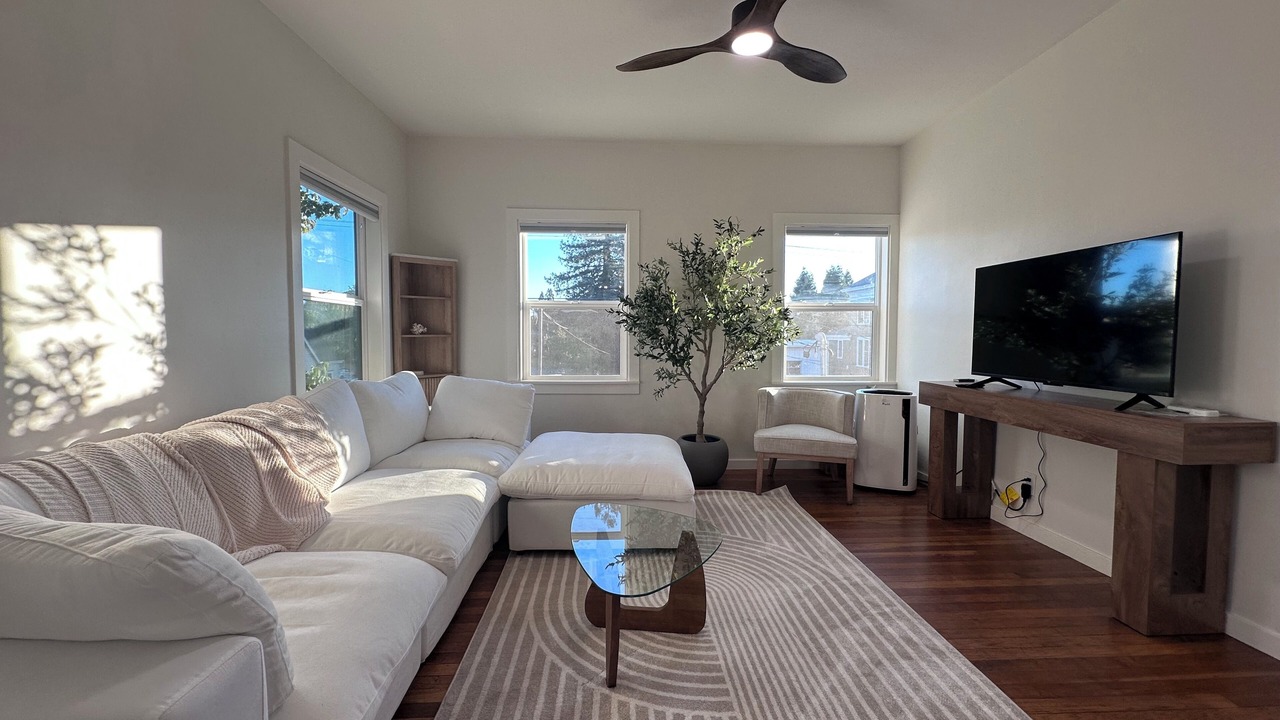Photo of Livingroom in Napa