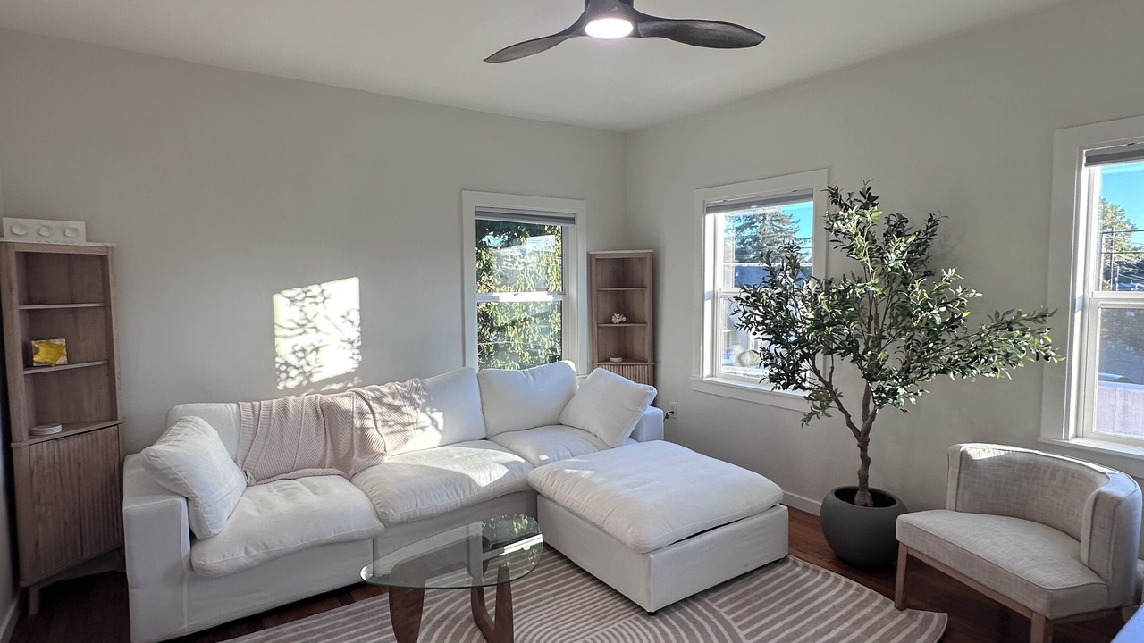 Photo of Livingroom in Napa