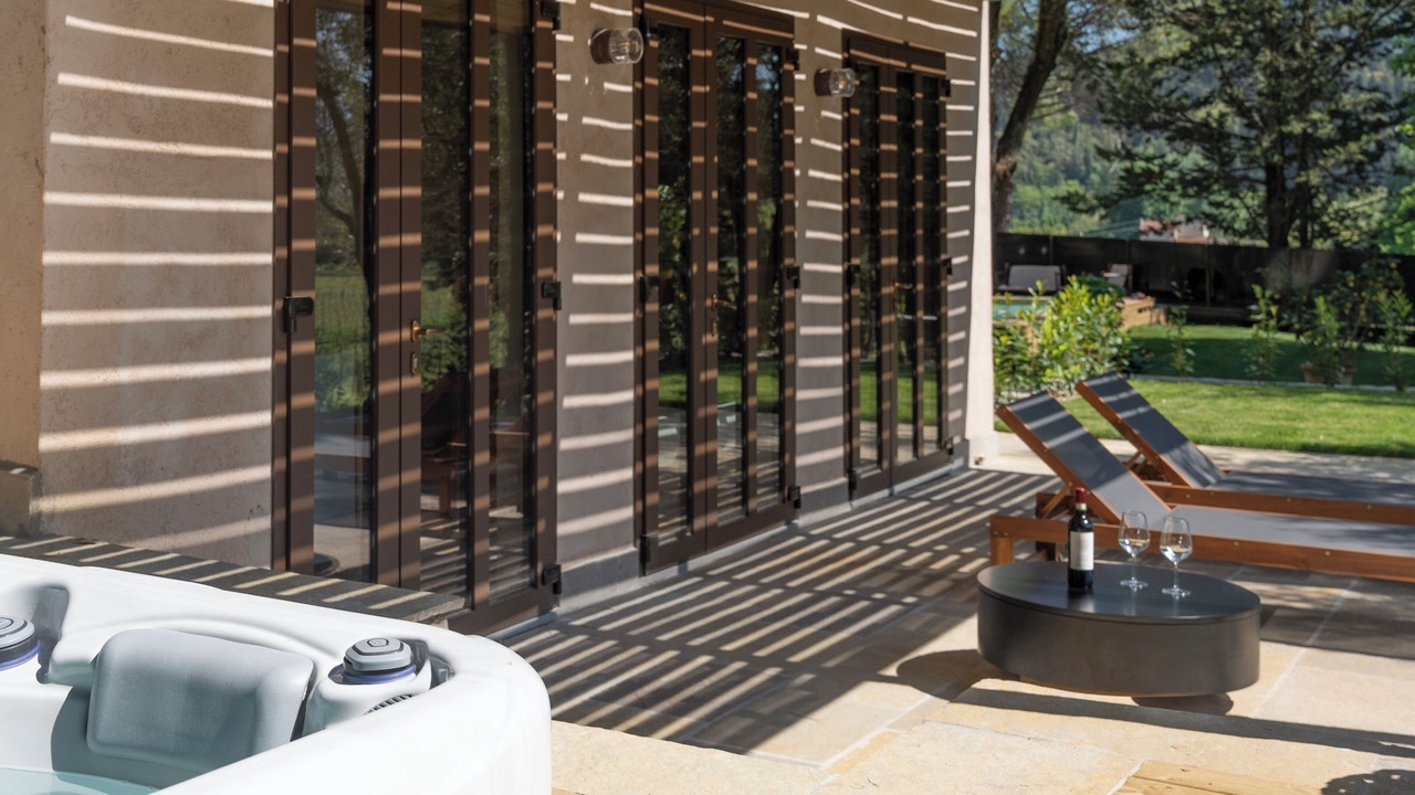 Photo of Patio Balcony in Twist