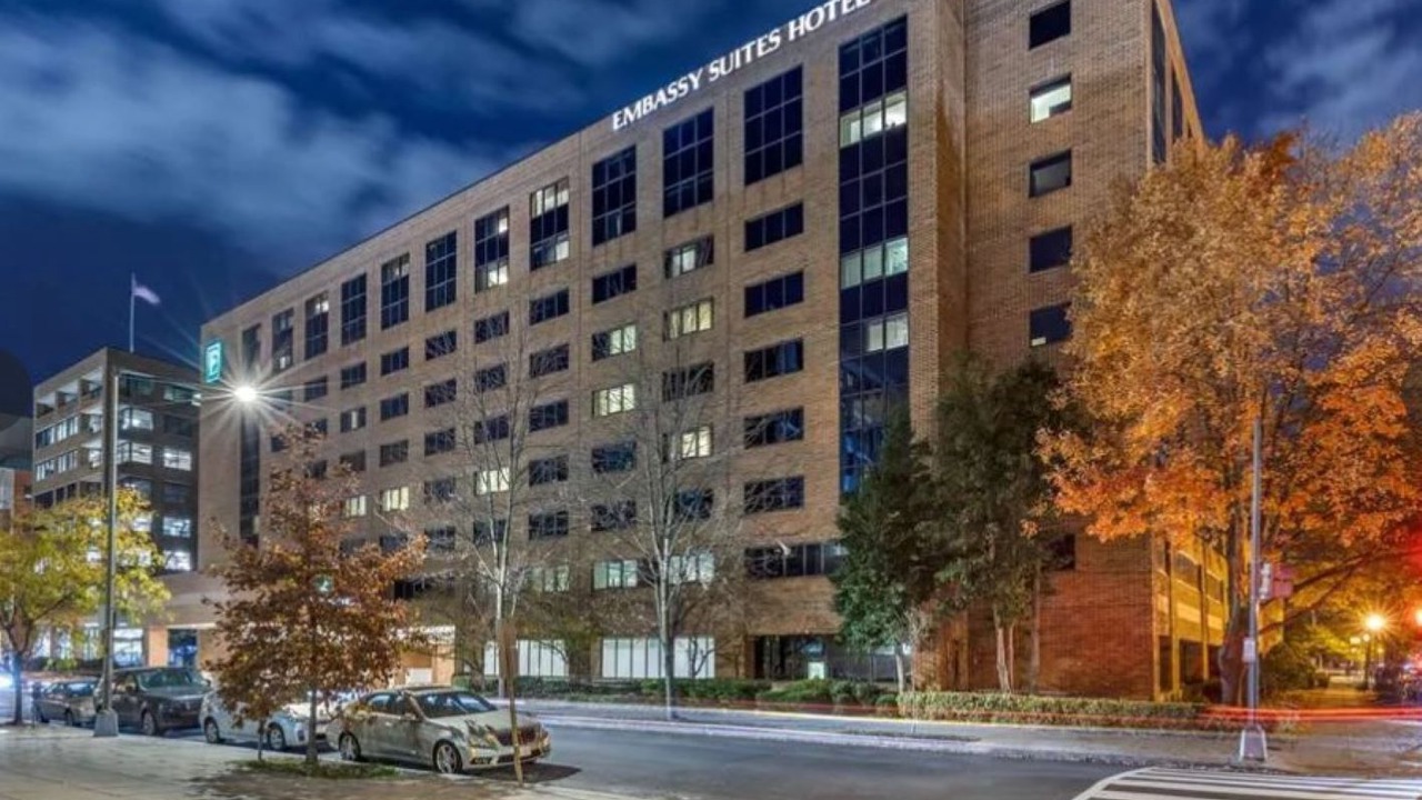 Photo of Outdoor in Connecticut Ave - K Street