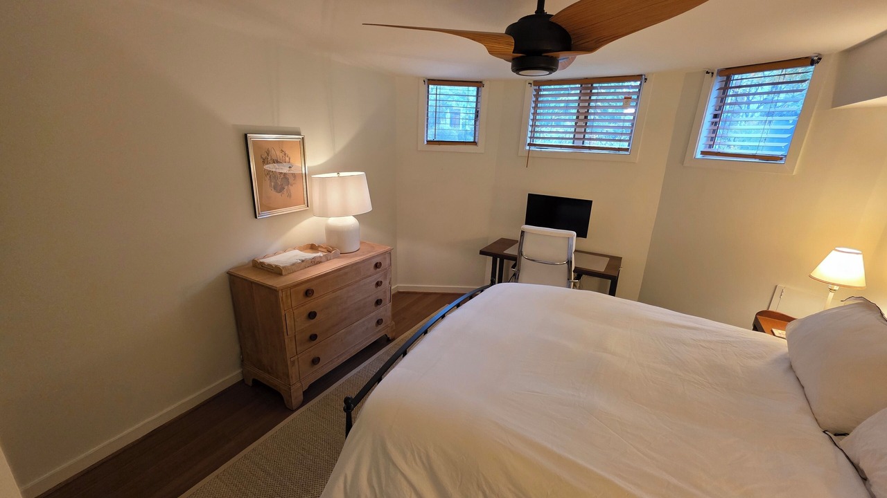 Photo of Bedroom in Adams Morgan