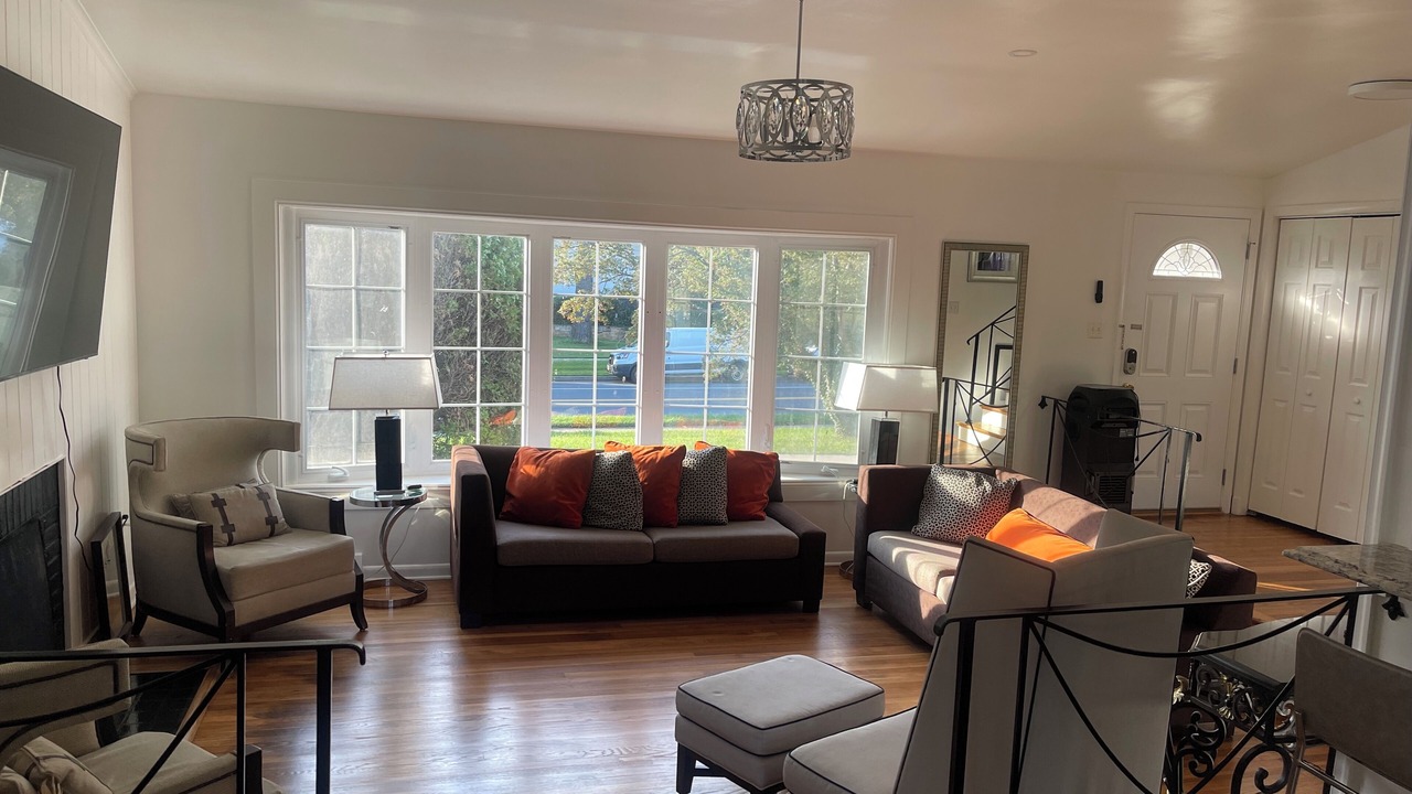 Photo of Livingroom in White Oak
