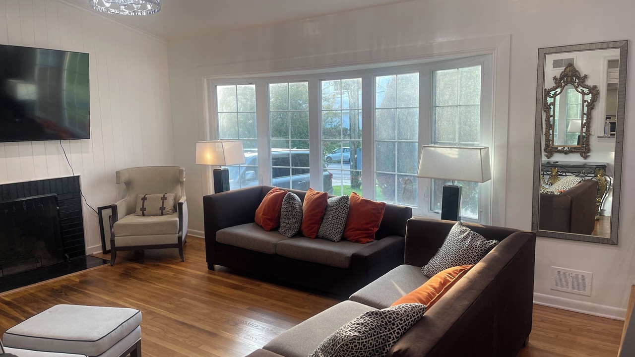 Photo of Livingroom in White Oak
