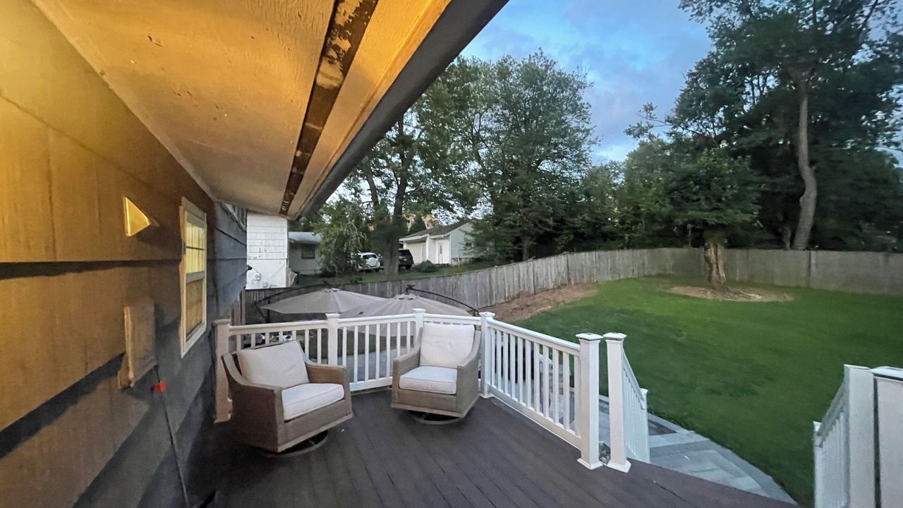 Photo of Patio Balcony in White Oak