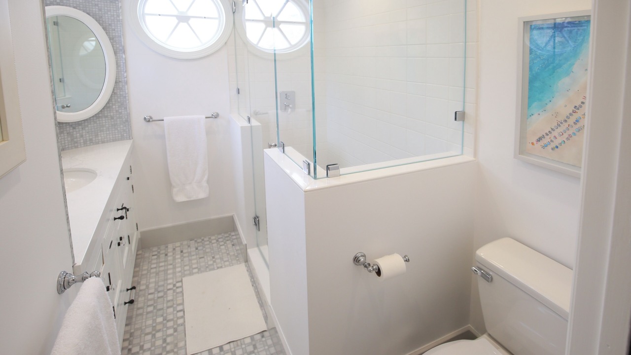 Photo of Bathroom in Faria Beach