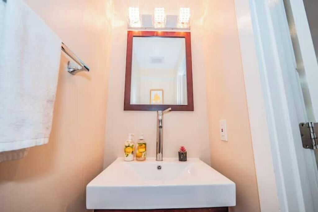 Photo of Bathroom in Brightwood Park
