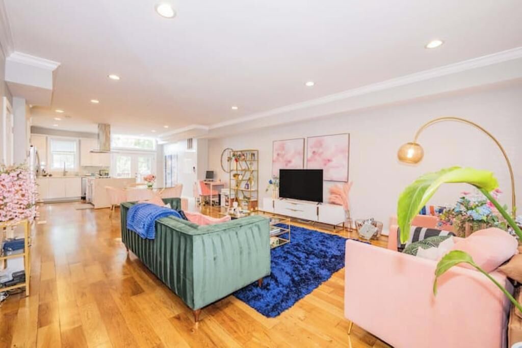 Photo of Livingroom in Brightwood Park