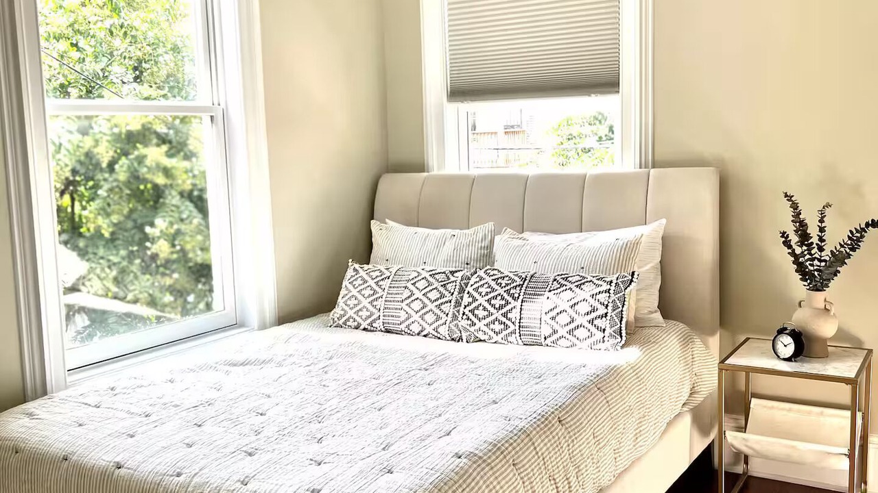 Photo of Bedroom in Cardozo