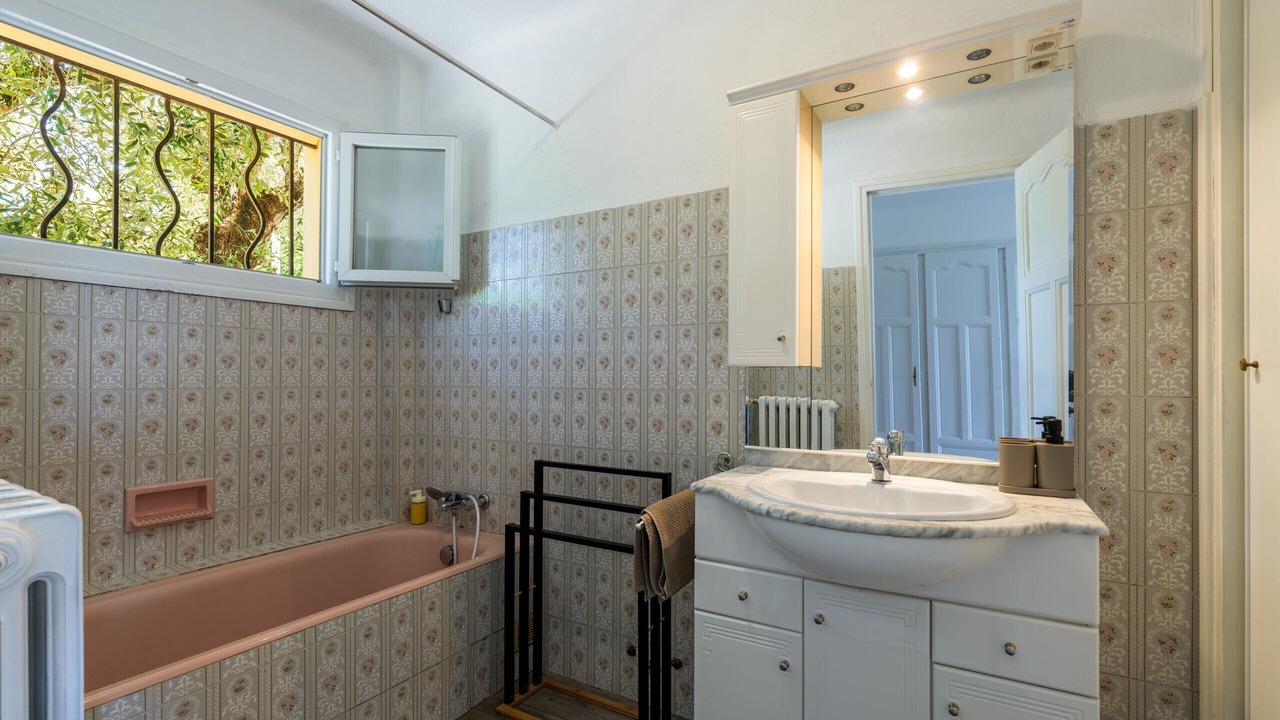 Photo of Bathroom in La Gaude