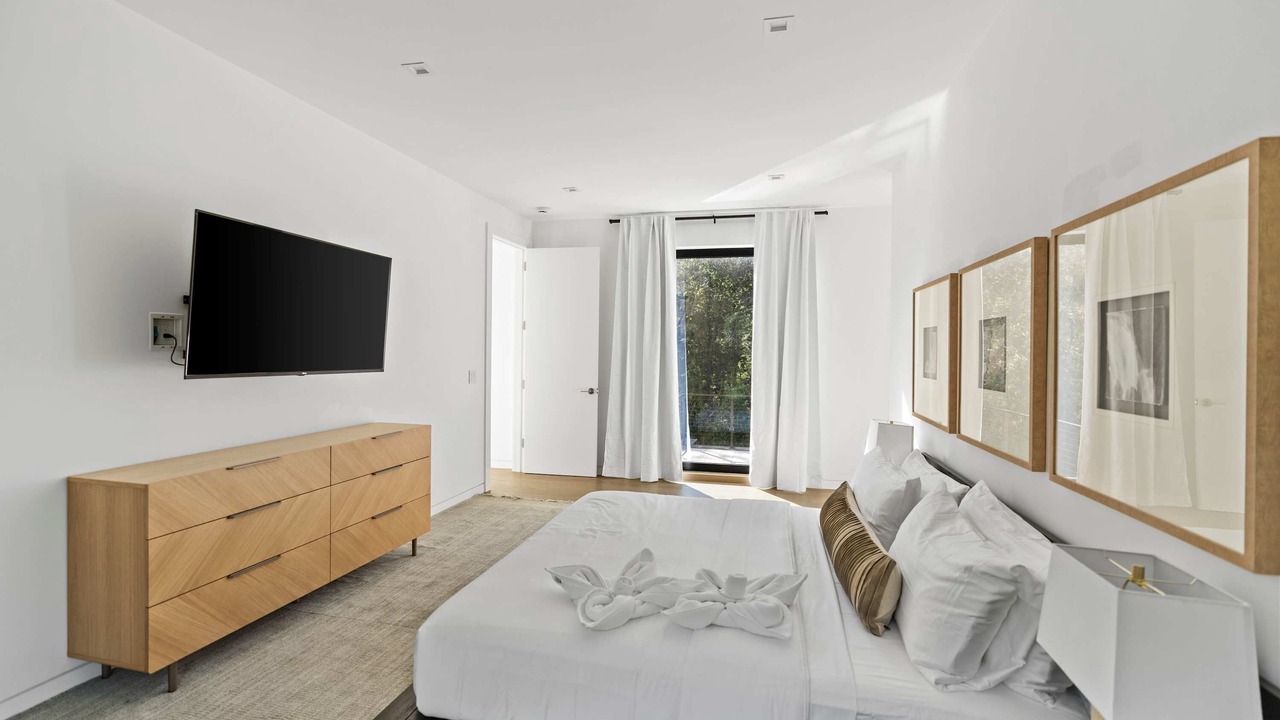 Photo of Bedroom in East Hampton North