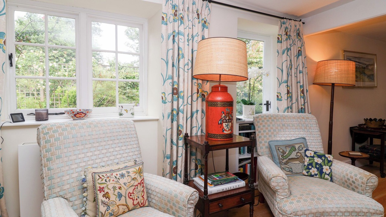 Photo of Livingroom in Hook Norton
