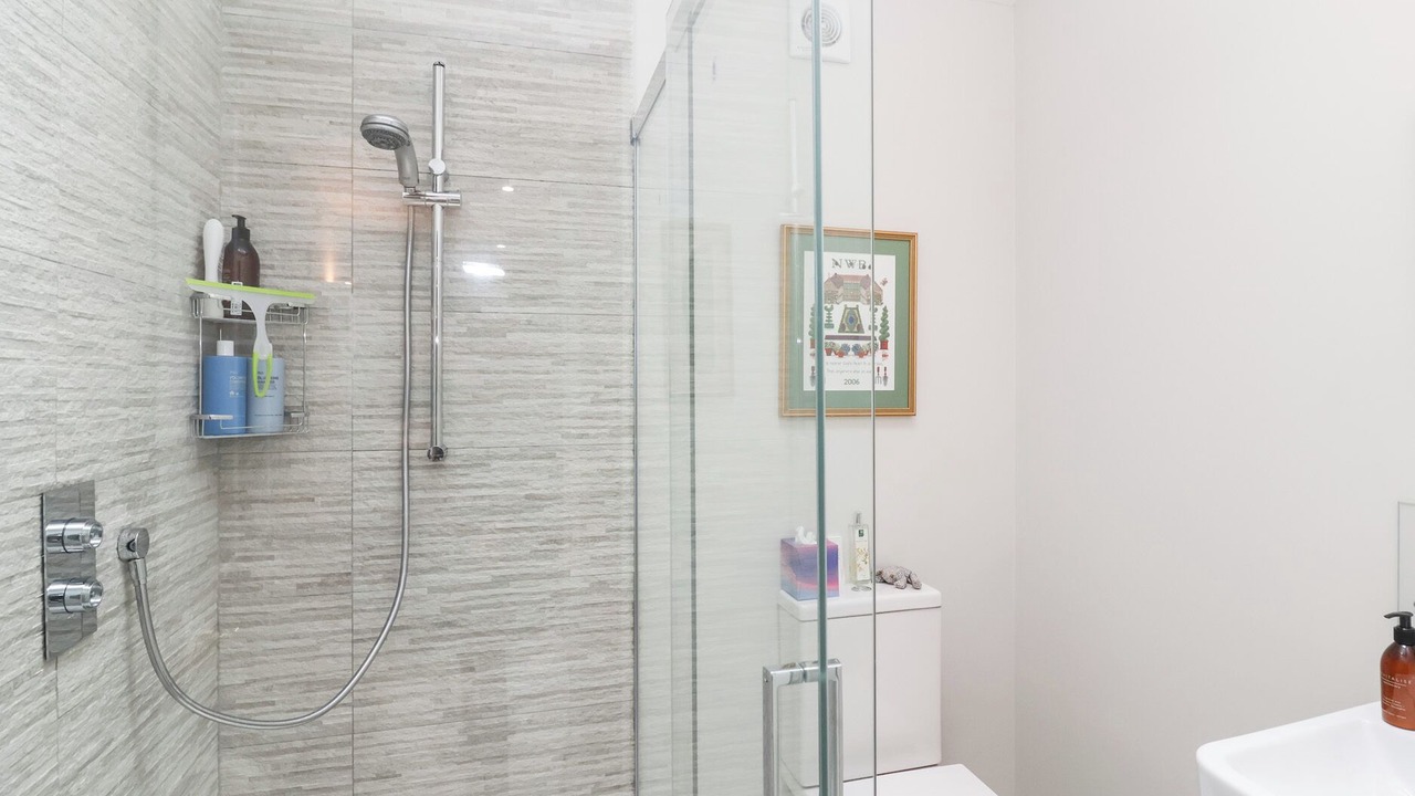 Photo of Bathroom in Hook Norton
