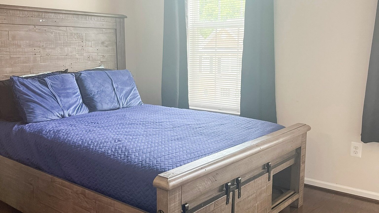 Photo of Bedroom in Upper Marlboro
