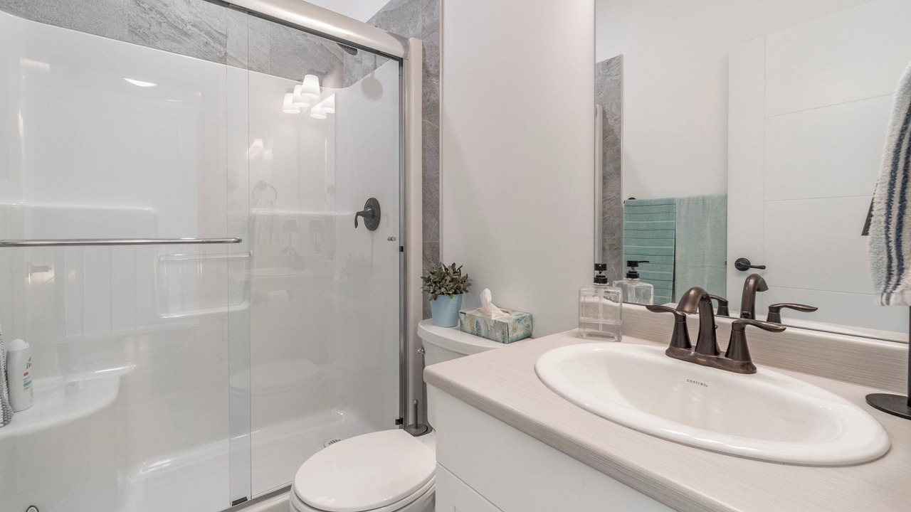 Photo of Bathroom in Osoyoos