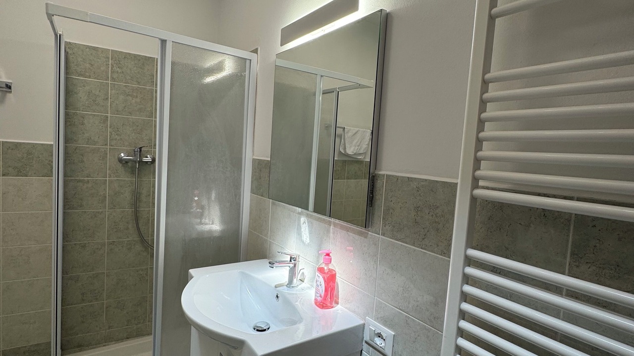 Photo of Bathroom in Lari