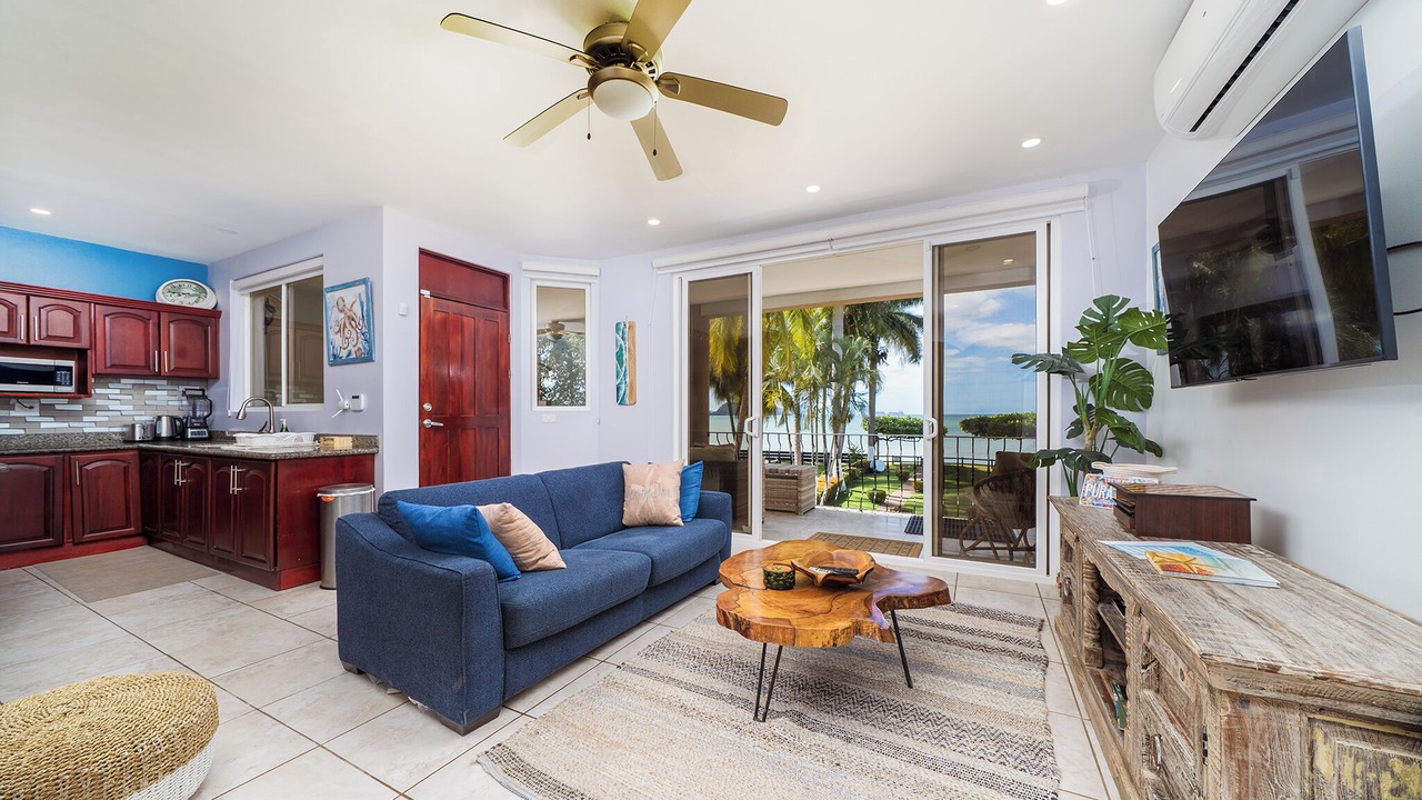 Photo of Livingroom in Potrero