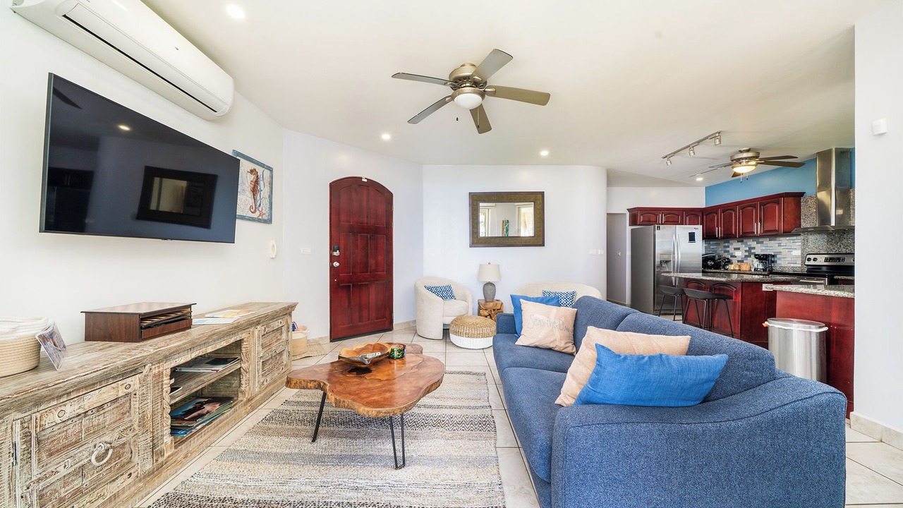Photo of Livingroom in Potrero