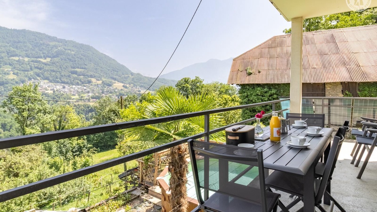 Photo of Outdoor in Pallud
